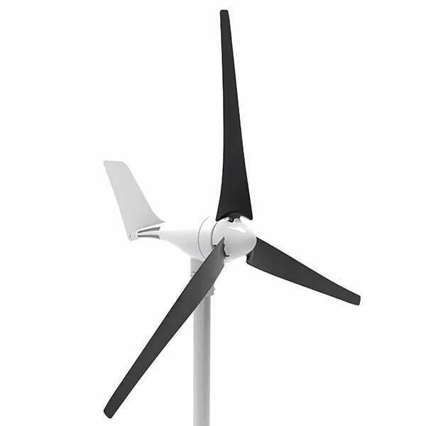 Tuulivoimalalla voi varmistaa virransaannin ekologisesti ja ympäri vuoden.